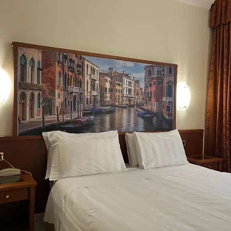 Hotel President Venezia Mestre Exterior photo
